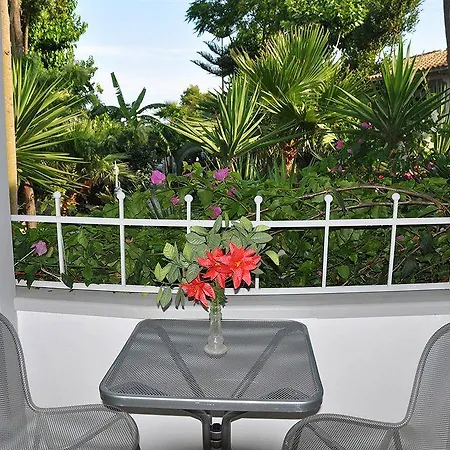 Hotel Rouda Bay
