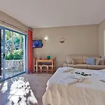 Rouda Bay מיקרוס גיאלוס