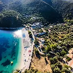 Rouda Bay מלון