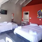 מלון Rouda Bay 3*