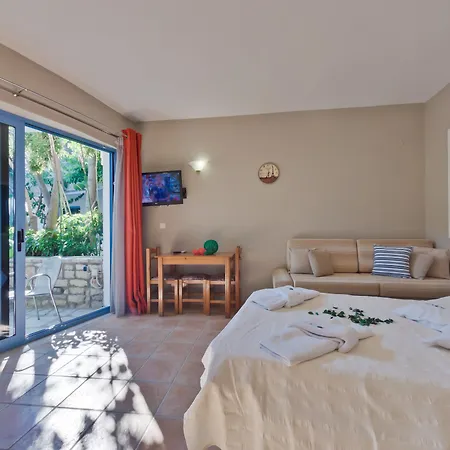 Rouda Bay Μικρός Γιαλός