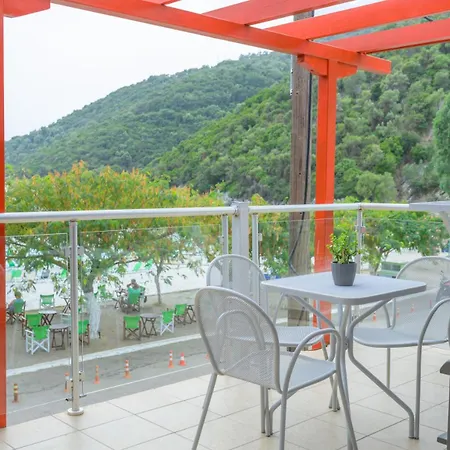 Rouda Bay Hotel Mikros Gialos