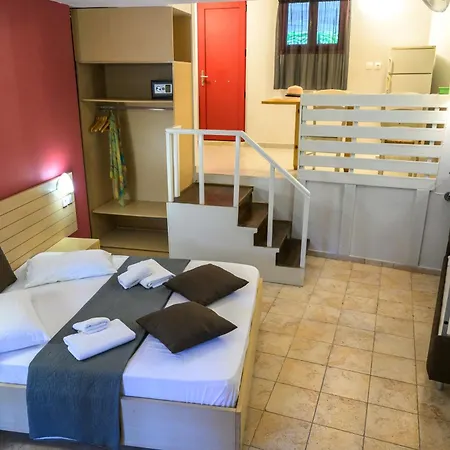 Rouda Bay Hotel Mikros Gialos