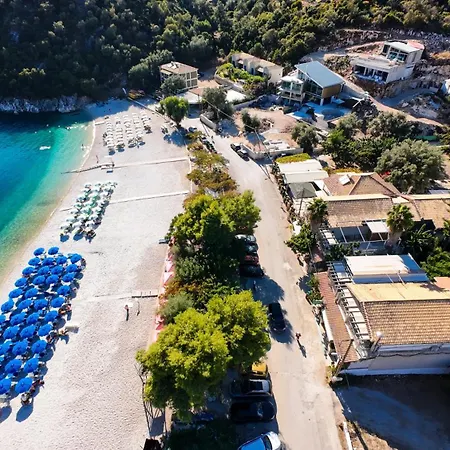 Rouda Bay Hotell 3*