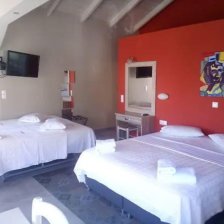 Ξενοδοχείο Rouda Bay 3*
