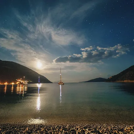 Hotell Rouda Bay Mikros Gialos