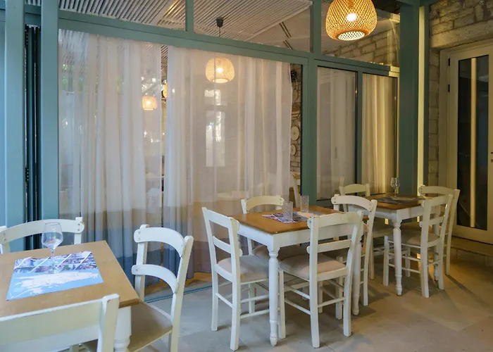 Rouda Bay Hotel Mikros Gialos